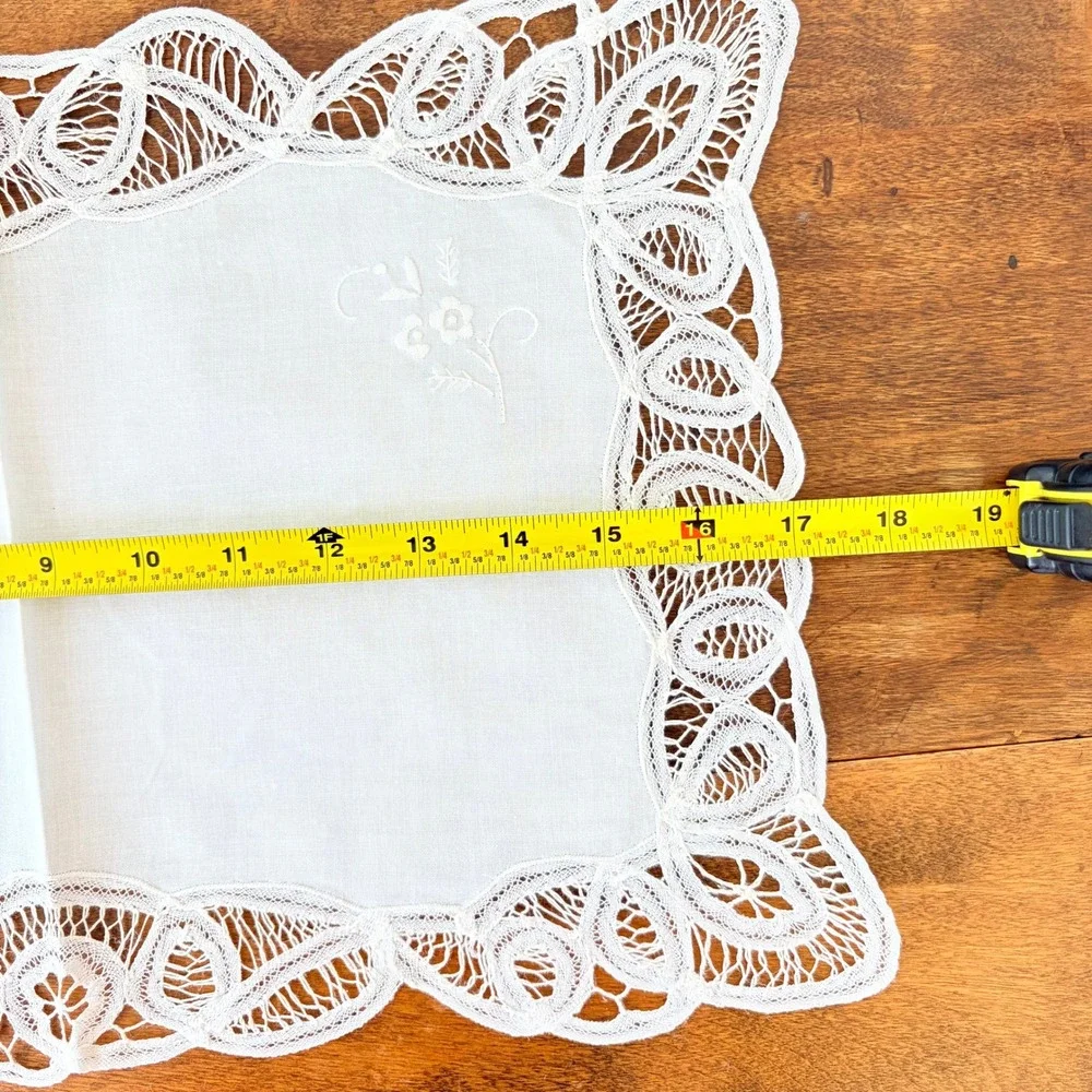 Vintage White Battenberg Lace Butterfly Embroidered Linen Placemats Set of 4